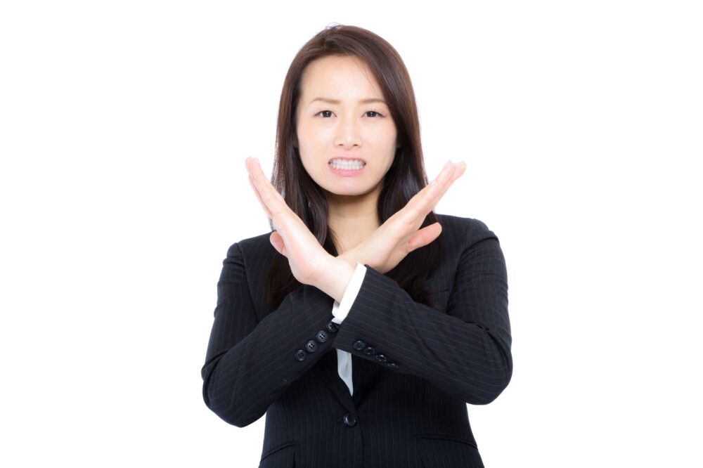 ダメ出ししている女性